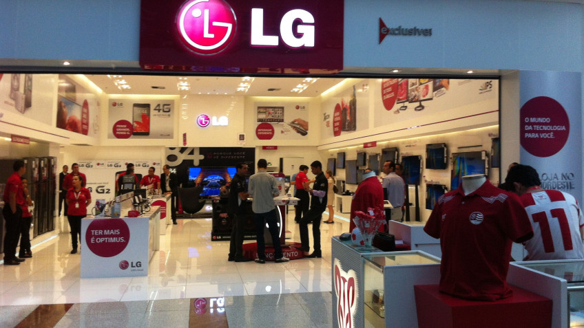 Стоп мобильник, стоп холодильник: LG остановила поставки в Россию Стоп мобильник, стоп холодильник: LG остановила поставки в Россию