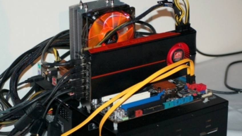 Фотографии Radeon HD 5870 с шестью разъемами