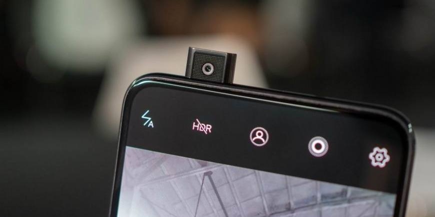 Флагман Xiaomi Redmi 855 получит экранный сканер отпечатка