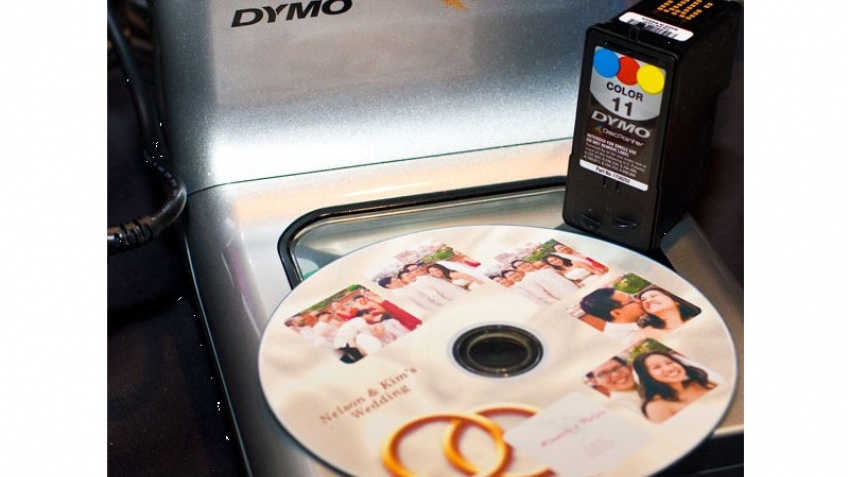 Dymo наносит красивые картинки на диски