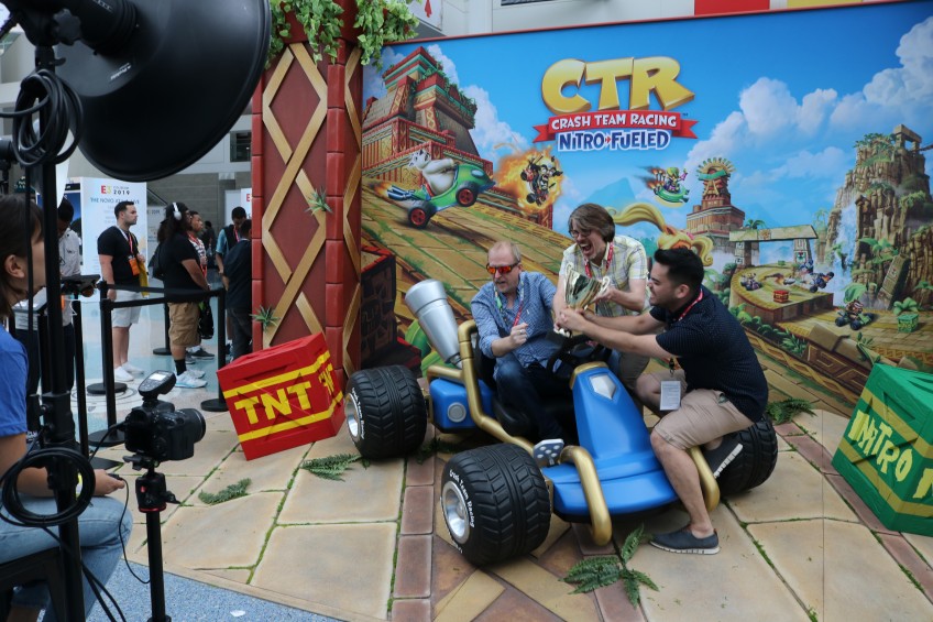 После такого автопарка гоночный карт из Crash Team Racing смотрится совсем простецки