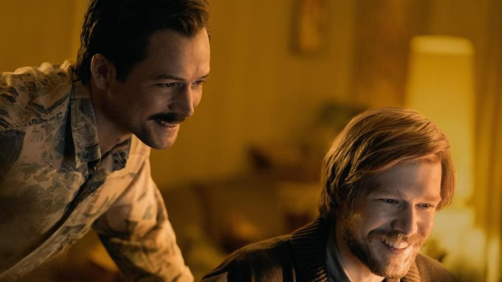 Тэрон Эджертон против КГБ в первом трейлере фильма «Тетрис»