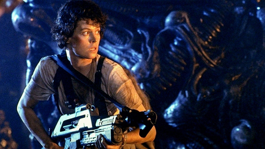 Сигурни Уивер считает «Чужих» лучшим фильмом серии для Рипли Сигурни Уивер считает «Чужих» лучшим фильмом серии для Рипли