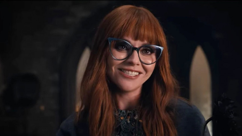 В трейлере «Уэнсдэй» показали Фестера Аддамса и героиню Кристины Риччи