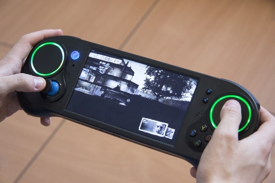 Портативный игровой PC Smach Z могут показать на E3