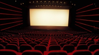 Новый указ ограничил посещаемость кинотеатров Москвы до 50 человек