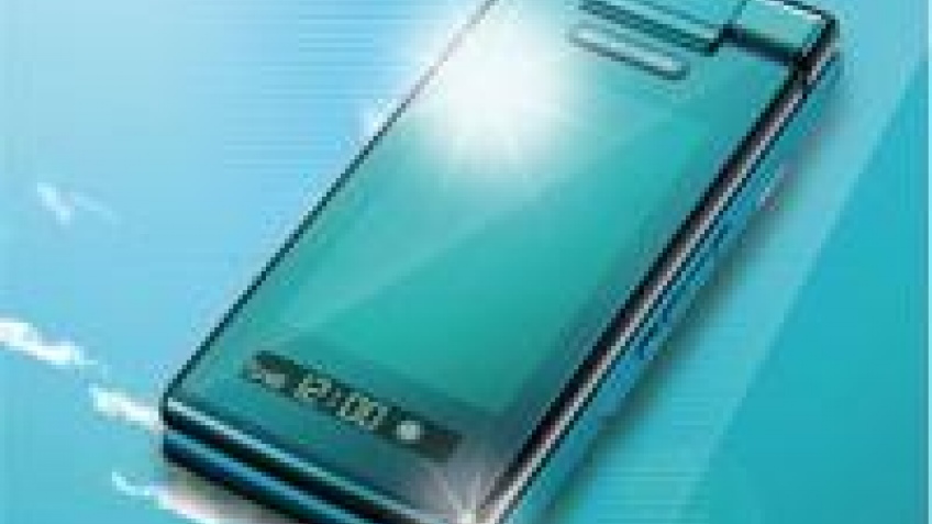 Телефон KDDI au на солнечных батареях