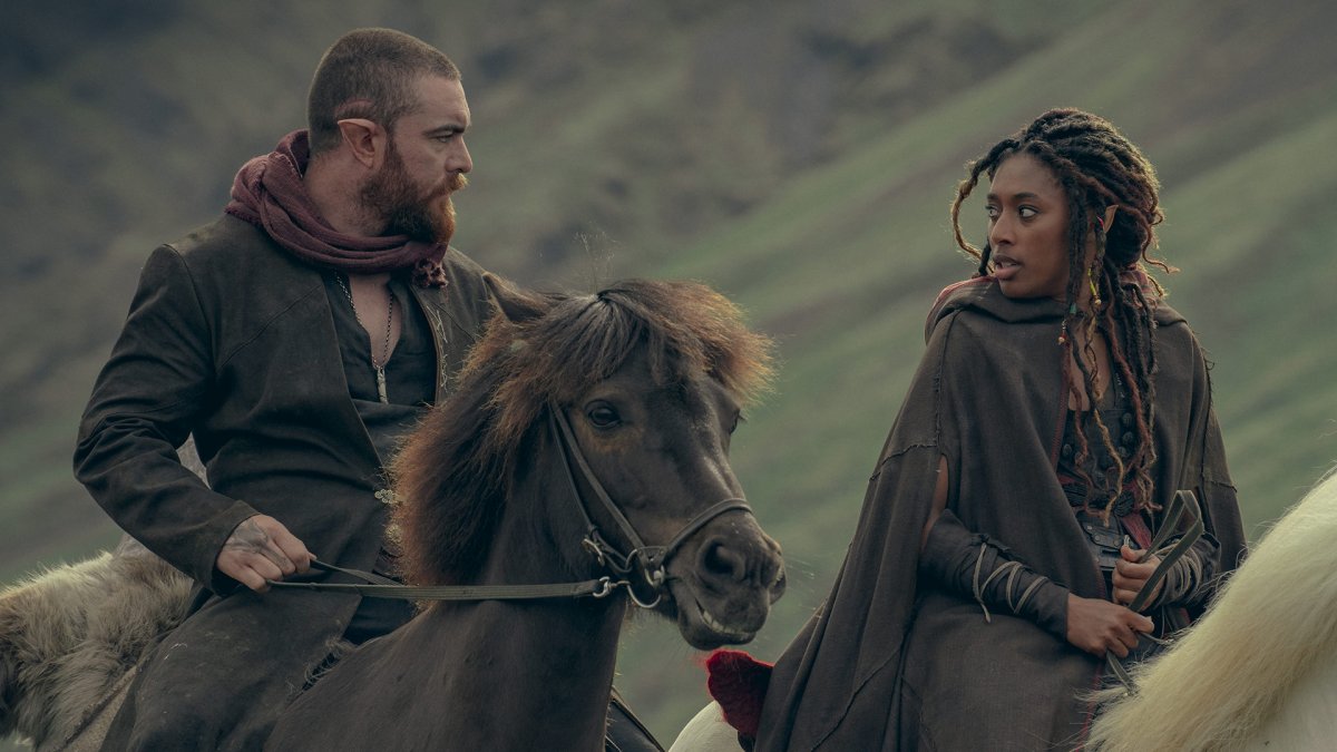 Автор сериала «Ведьмак: Происхождение» рассказал о появлении Монолитов Автор сериала «Ведьмак: Происхождение» рассказал о появлении Монолитов