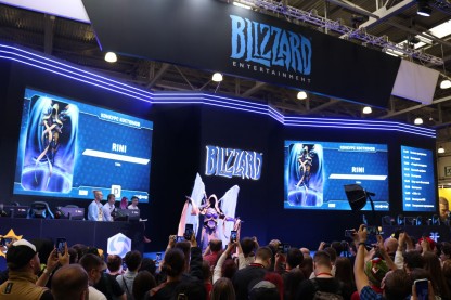 Blizzard сразу зашла с козырей: с косплей-дефиле