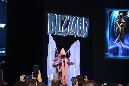 Blizzard сразу зашла с козырей: с косплей-дефиле