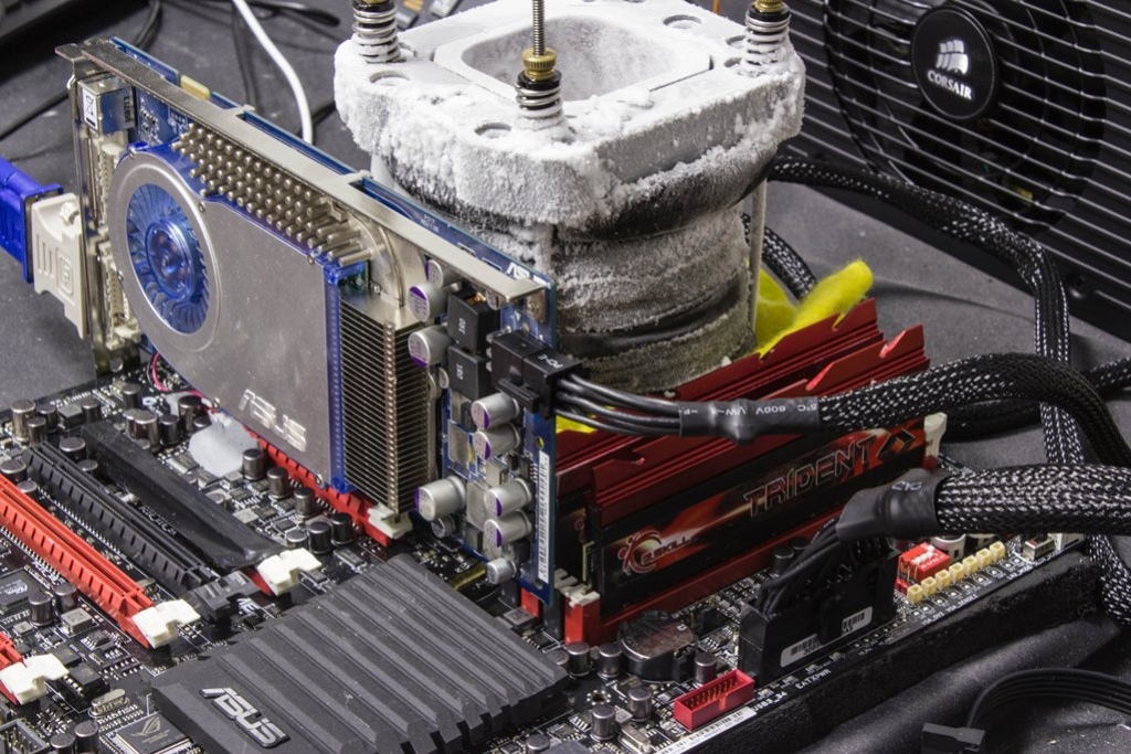 Как разогнать процессор на материнской плате. I7 3770k. Разгон процессора i7 3770k. Оверклокинг процессора Intel. Core a7 3770.