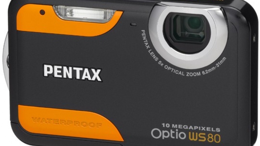 Водонепроницаемая цифромыльница Pentax