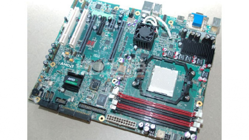 Фотографии AMD 790GX Фотографии AMD 790GX